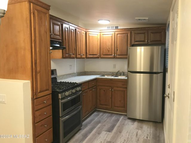 4910 E 25th Street, Tucson, AZ 85711