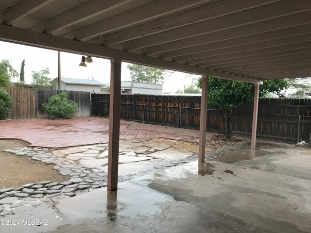 4910 E 25th Street, Tucson, AZ 85711