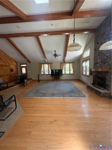 4215 Newville Rd, Waverly, VA 23890