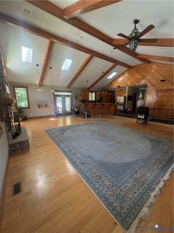 4215 Newville Rd, Waverly, VA 23890