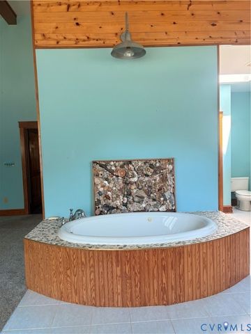 4215 Newville Rd, Waverly, VA 23890