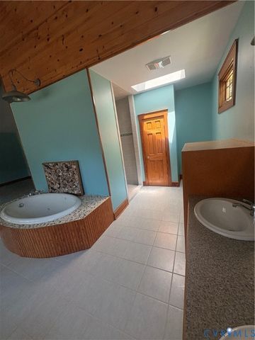 4215 Newville Rd, Waverly, VA 23890
