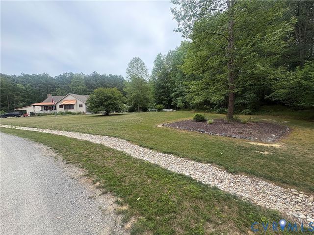 4215 Newville Rd, Waverly, VA 23890