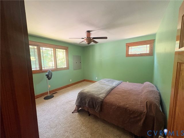 4215 Newville Rd, Waverly, VA 23890