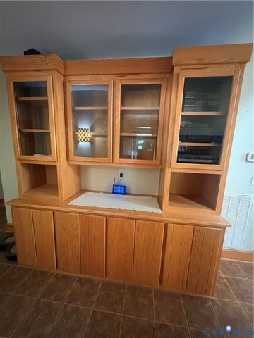 4215 Newville Rd, Waverly, VA 23890