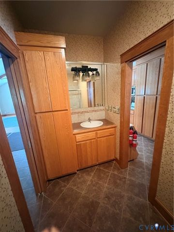 4215 Newville Rd, Waverly, VA 23890
