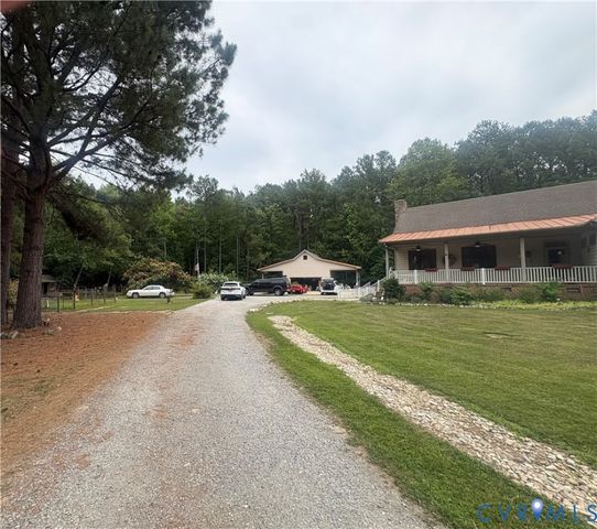 4215 Newville Rd, Waverly, VA 23890