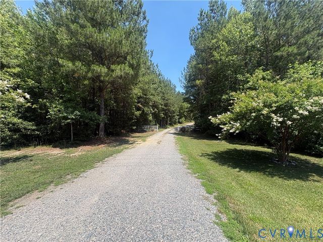 4215 Newville Rd, Waverly, VA 23890