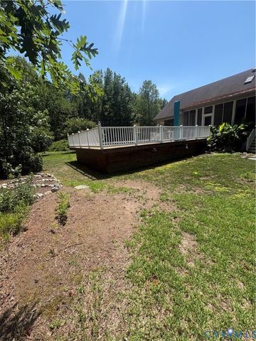 4215 Newville Rd, Waverly, VA 23890