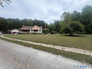 4215 Newville Rd, Waverly, VA 23890