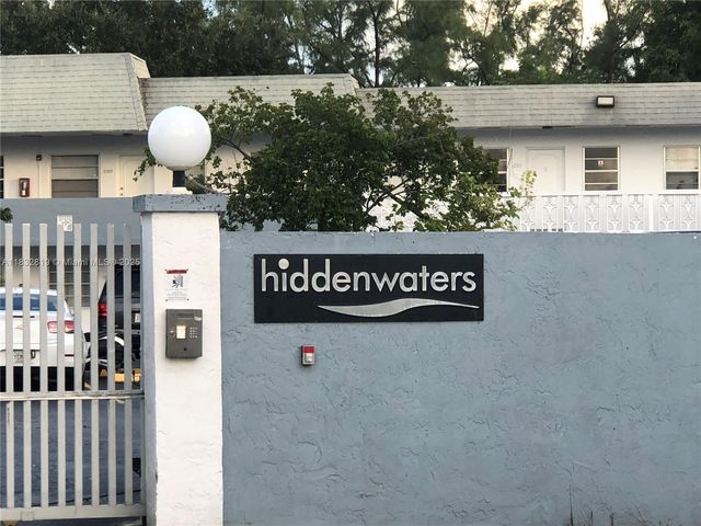 1860 Venice Park Dr 110, North Miami, FL 33181