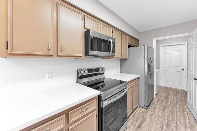 3353 Knob Oaks Drive, Huntsville, TX 77340
