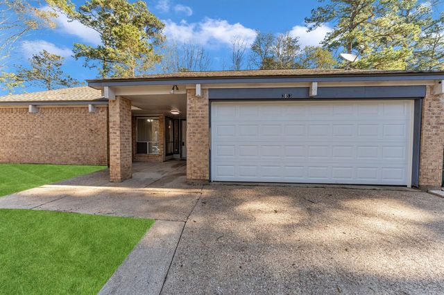 3353 Knob Oaks Drive, Huntsville, TX 77340