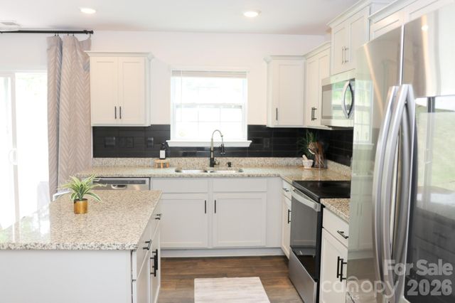 7121 Finnigan Road, Charlotte, NC 28215