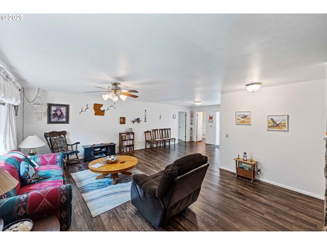 91256 CAPE ARAGO Hwy, Coos Bay, OR 97420