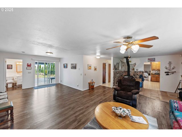 91256 CAPE ARAGO Hwy, Coos Bay, OR 97420