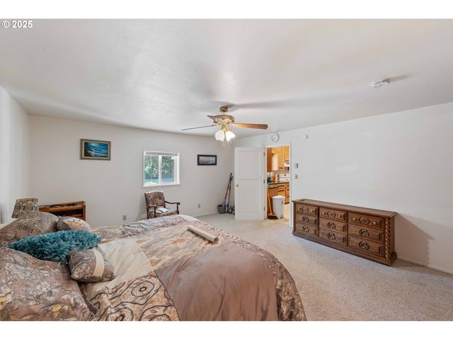 91256 CAPE ARAGO Hwy, Coos Bay, OR 97420