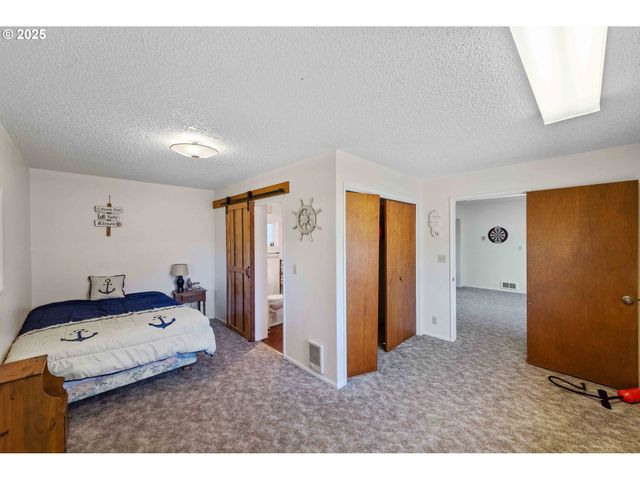 91256 CAPE ARAGO Hwy, Coos Bay, OR 97420