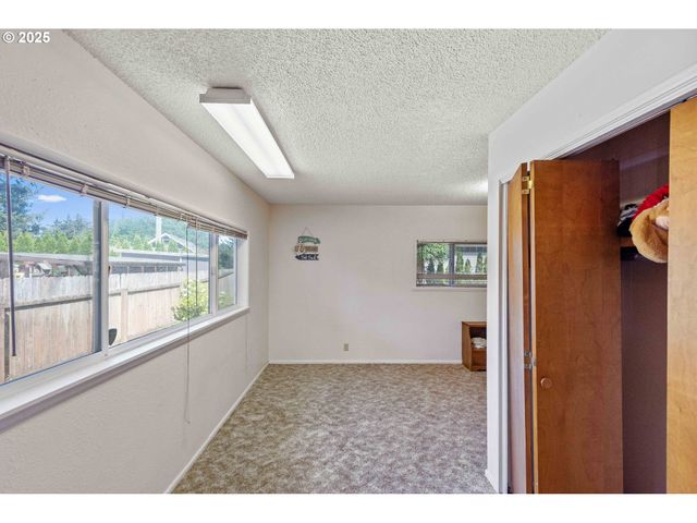 91256 CAPE ARAGO Hwy, Coos Bay, OR 97420