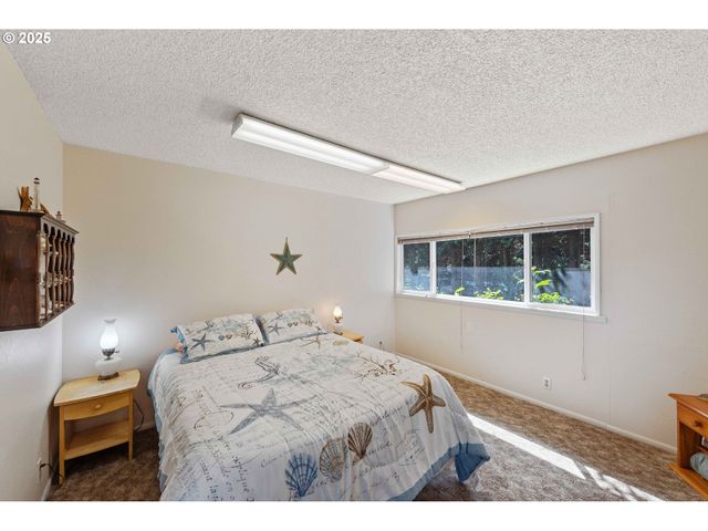 91256 CAPE ARAGO Hwy, Coos Bay, OR 97420