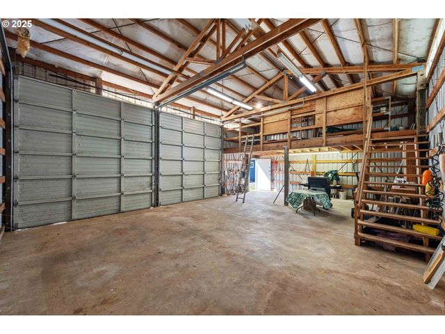 91256 CAPE ARAGO Hwy, Coos Bay, OR 97420