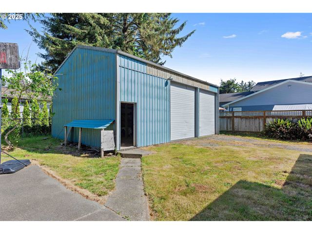 91256 CAPE ARAGO Hwy, Coos Bay, OR 97420