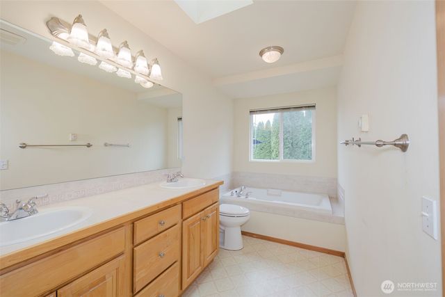 6127 Regatta Place NE, Bremerton, WA 98311