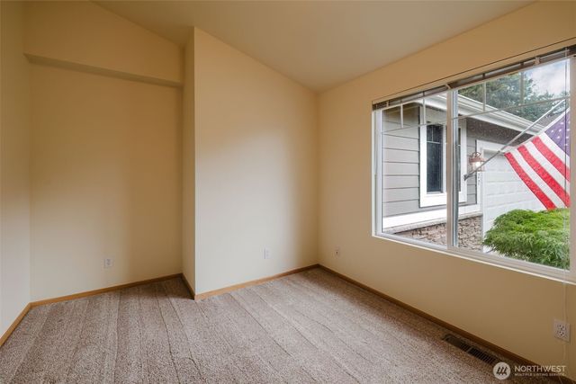 6127 Regatta Place NE, Bremerton, WA 98311