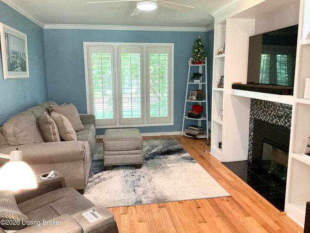 502 Dorsey Way, Louisville, KY 40223
