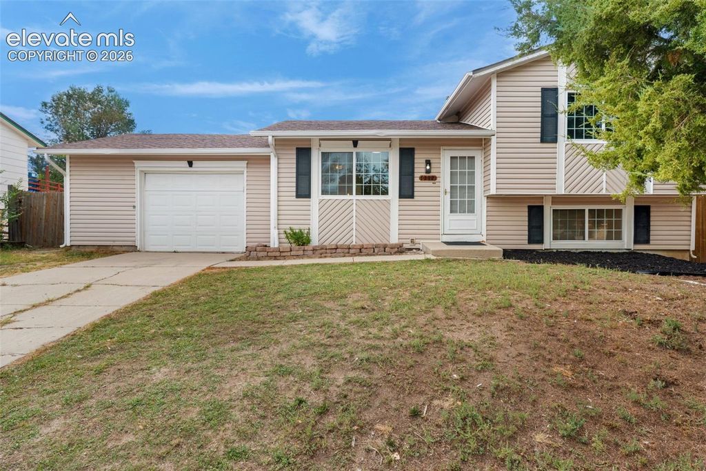 7212 River Bend Road, Colorado Springs, CO 80911 — photo 2
