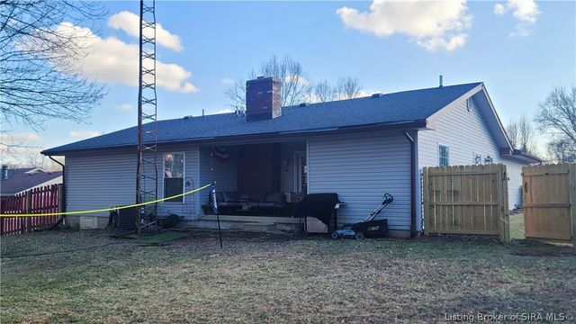 303 Golf Ridge Lane, Madison, IN 47250