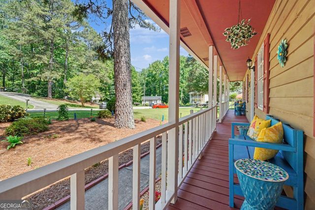 160 Ember Court, Fairburn, GA 30213