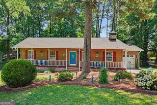 160 Ember Court, Fairburn, GA 30213