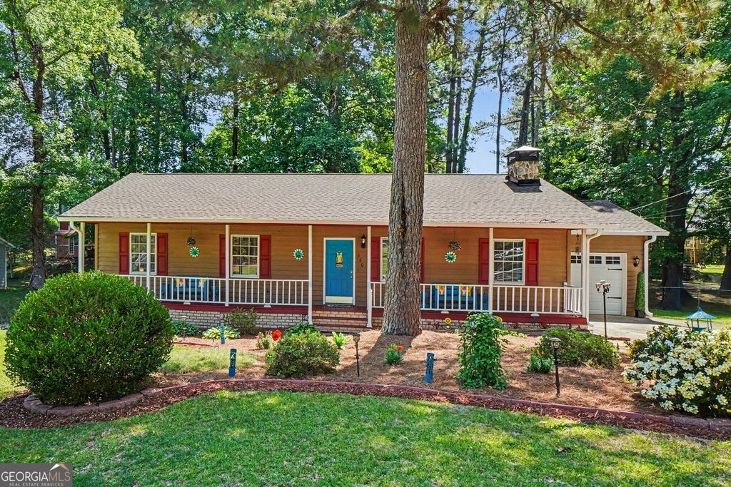 160 Ember Court, Fairburn, GA 30213