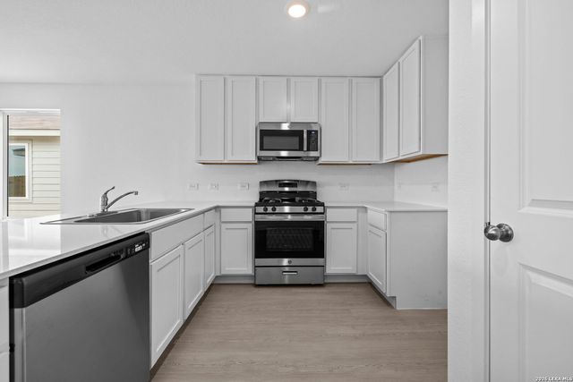 12715 Kathleen St, San Antonio, TX 78152