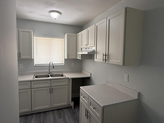 3525 Avenue J, Riviera Beach, FL 33404