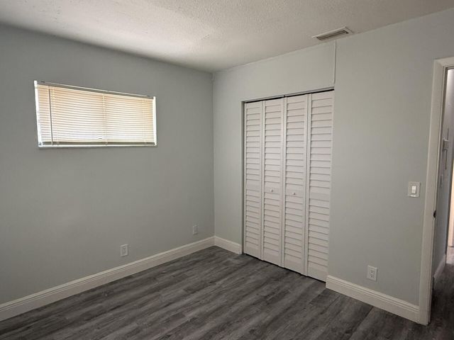 3525 Avenue J, Riviera Beach, FL 33404