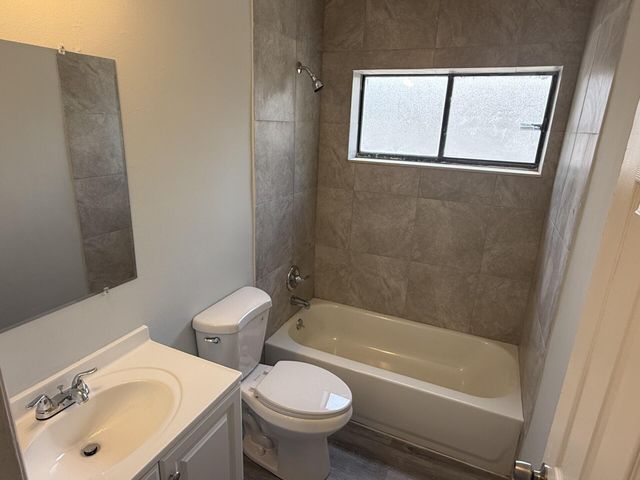 3525 Avenue J, Riviera Beach, FL 33404