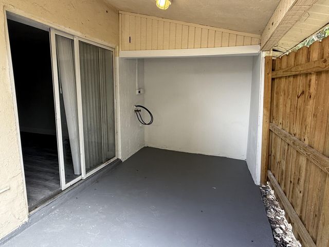 3525 Avenue J, Riviera Beach, FL 33404