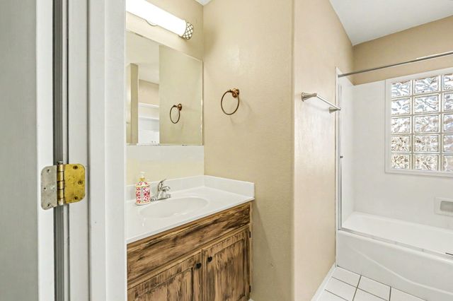 2964 Bailey Avenue, Medford, OR 97504