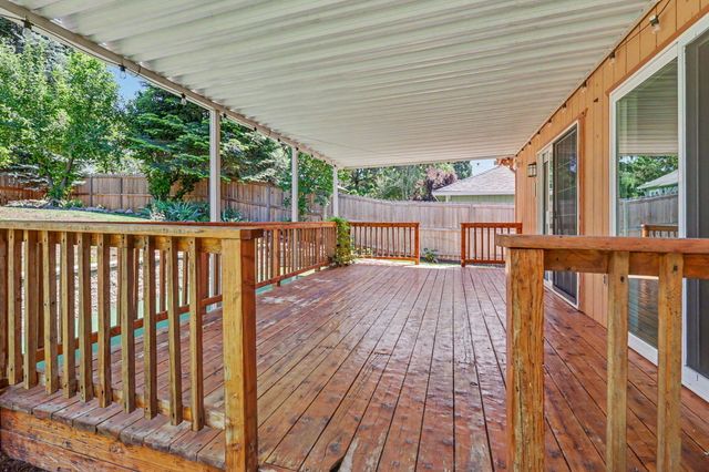 2964 Bailey Avenue, Medford, OR 97504