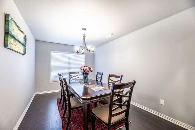 1854 S Sinclair Avenue, Fayetteville, AR 72701
