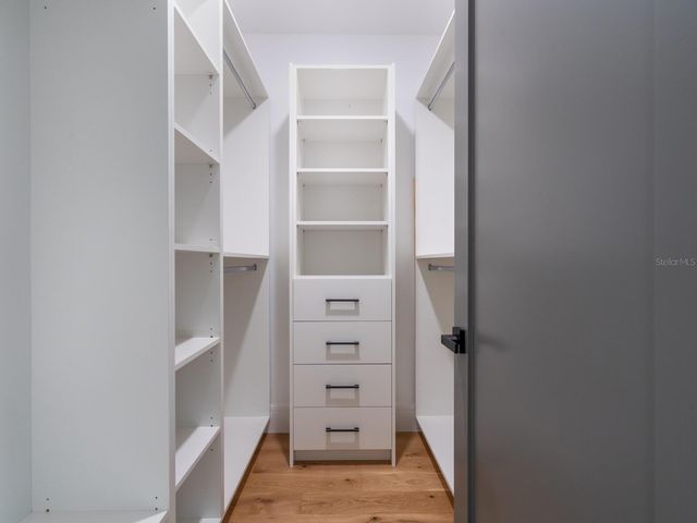 2467 HYDE PARK STREET, Sarasota, FL 34239