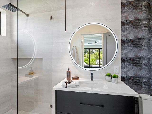 2467 HYDE PARK STREET, Sarasota, FL 34239