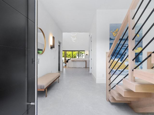 2467 HYDE PARK STREET, Sarasota, FL 34239