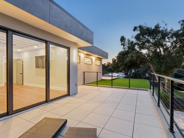 2467 HYDE PARK STREET, Sarasota, FL 34239