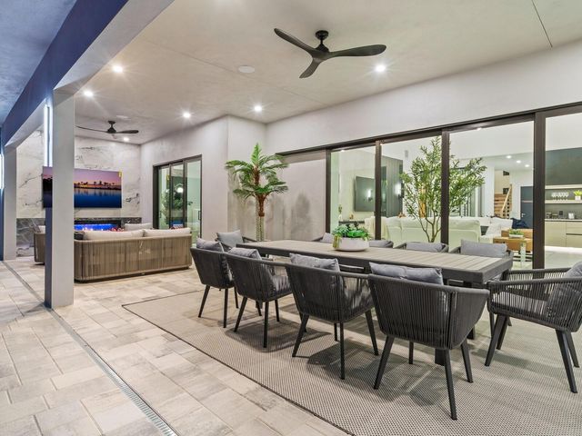 2467 HYDE PARK STREET, Sarasota, FL 34239