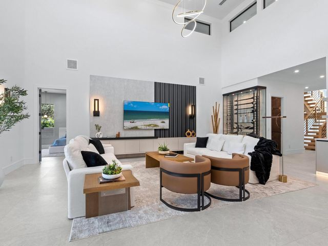 2467 HYDE PARK STREET, Sarasota, FL 34239