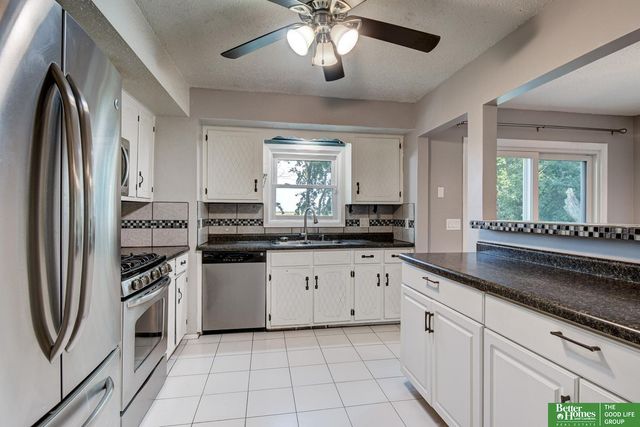 5324 S 107 Avenue, Omaha, NE 68127