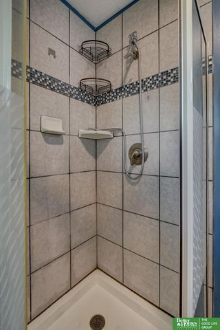 5324 S 107 Avenue, Omaha, NE 68127